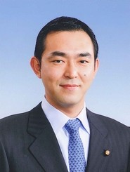 教主写真